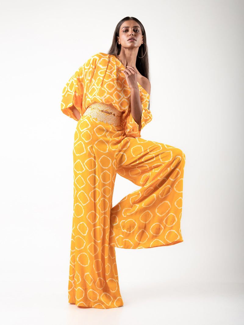 Off-shoulder Top & a-line Pants Set