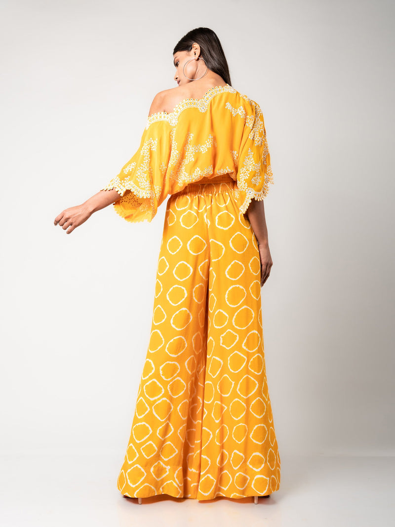Off-shoulder Top & a-line Pants Set