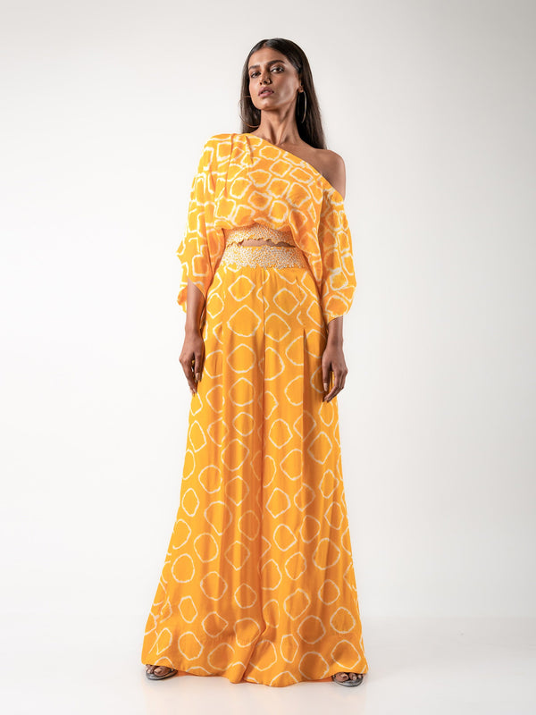 Off-shoulder Top & a-line Pants Set